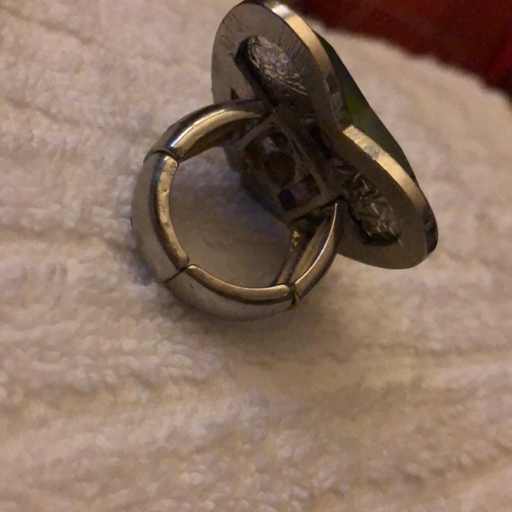 Oversized heart ring - Picture 2 of 5